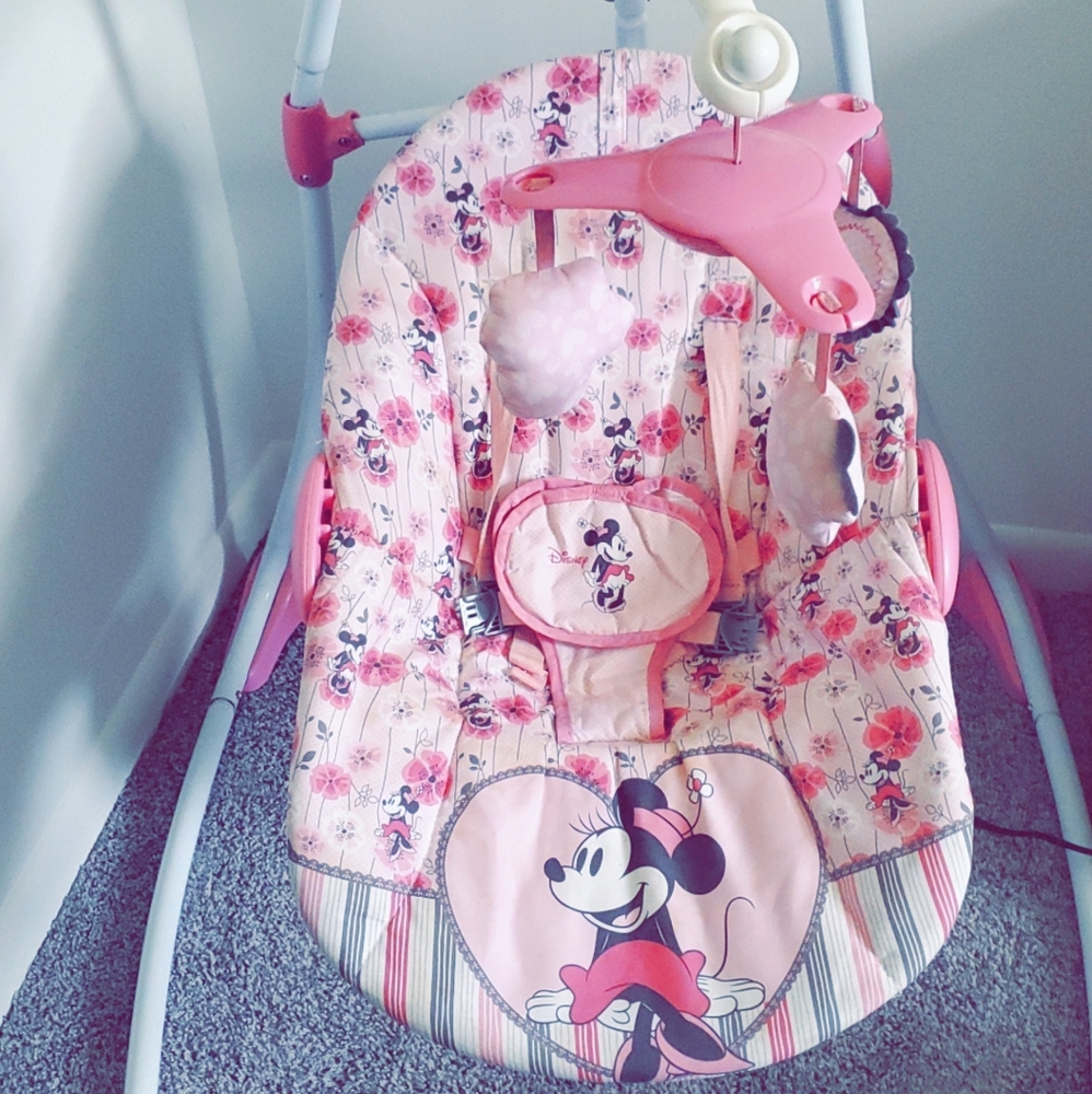 Minnie mouse swing
